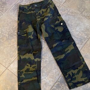 SHEIN Green & Black Camo Cargo Pants